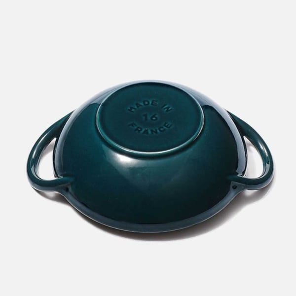 Đáy của Chảo gang Staub Wok Lamer 16cm 0.65L - Màu Xanh 13181737