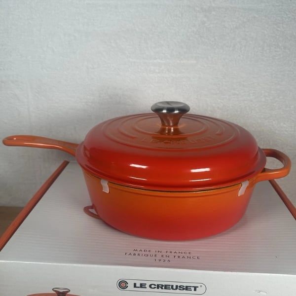 Chảo Le Creuset thành cao 26cm có nắp