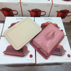  Khay đựng bơ Le Creuset có nắp Màu hồng berry 