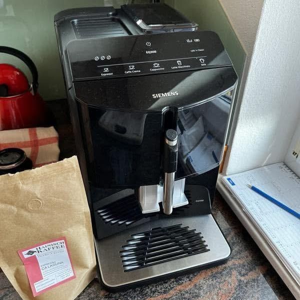 Máy pha cà phê tự động Siemens TF301E09 EQ300
