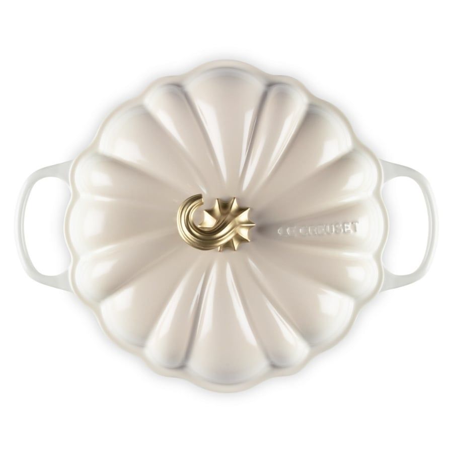 Nồi chảo gang Le Creuset Meringue 28cm 2.5L bí ngô - Màu kem