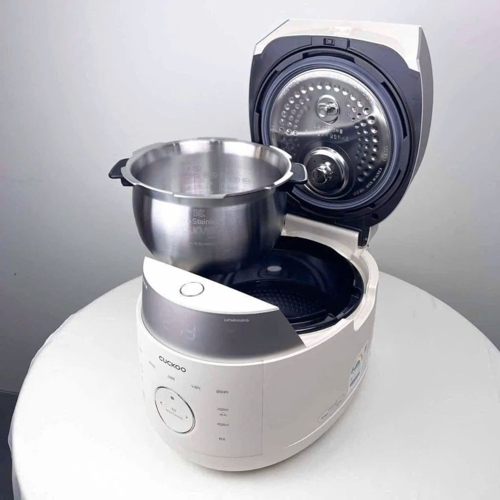 Nồi cơm điện cao tần Cuckoo CRP LHTAR1010FGI 1.8 Lít ruột inox - Hàn