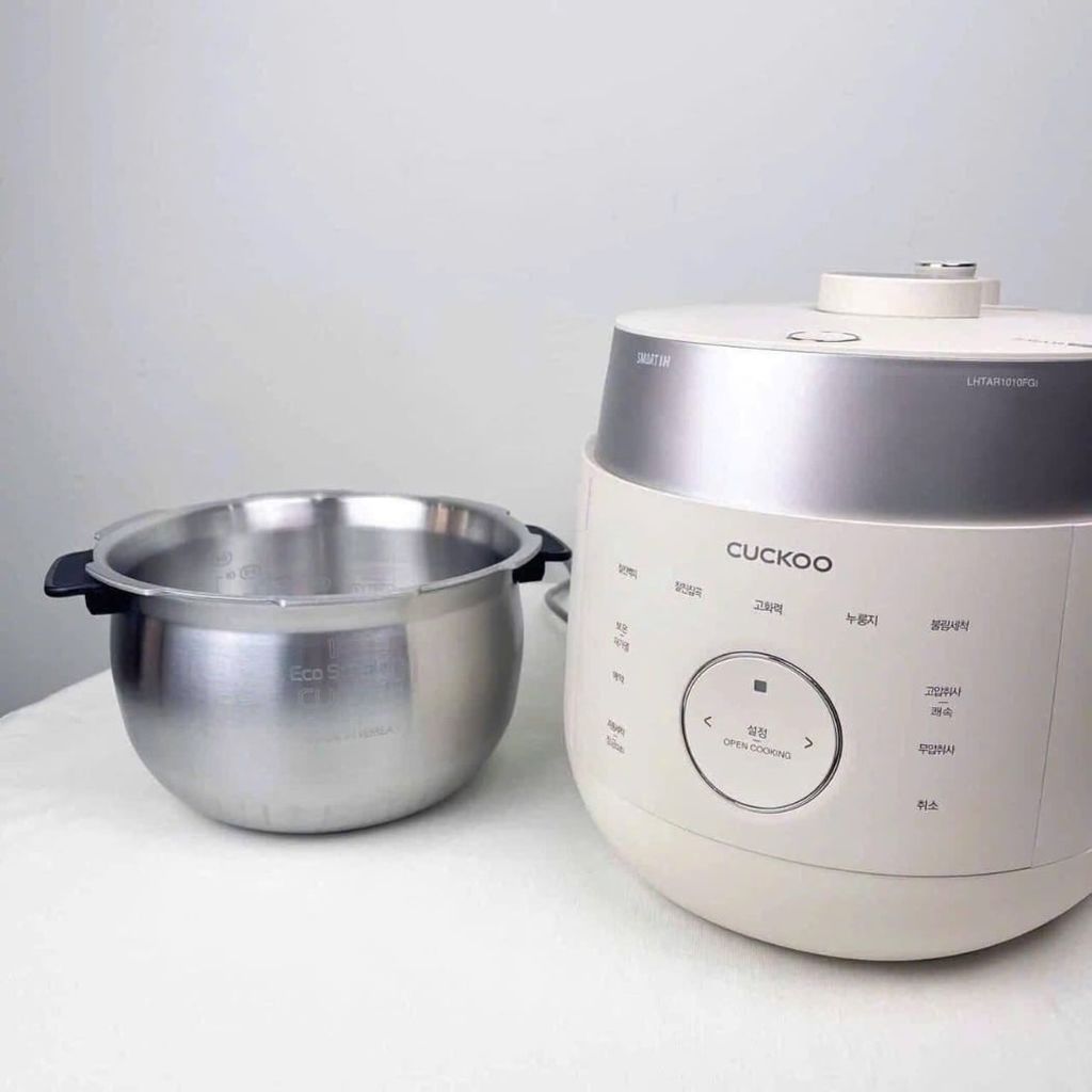 Nồi cơm điện cao tần Cuckoo CRP LHTAR1010FGI 1.8 Lít ruột inox - Hàn