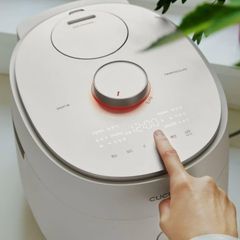 Nồi cơm điện cao tần IH Cuckoo CRP OHTR0610FGW 1.8L áp suất kép 