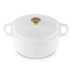  Nồi gang Le Creuset 22cm 3.3L nắp bát mã 