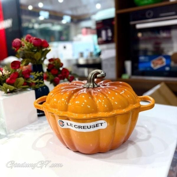 Nồi gang Le Creuset 24cm 3.7L bí ngô vàng cam