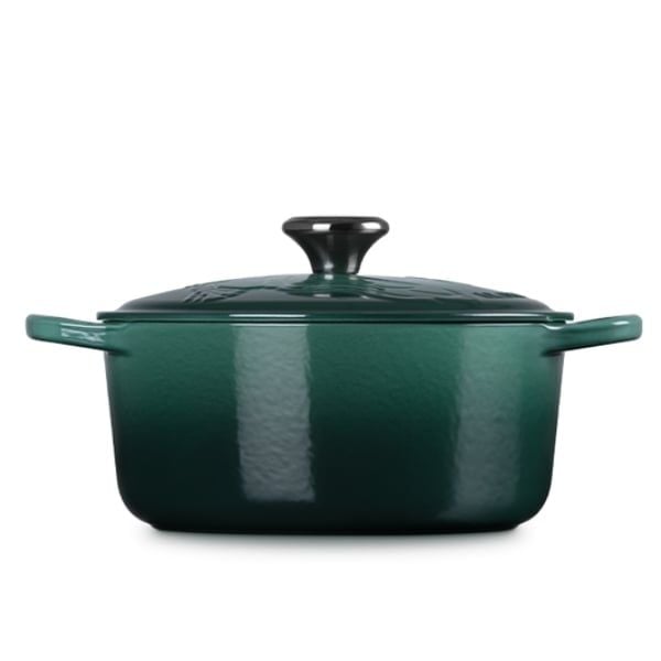 Nồi gang Le Creuset Artichaut 24cm 4.2L Phù Thuỷ Xanh
