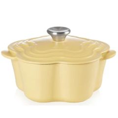  Nồi gang Le Creuset Mimosa hình hoa 20cm - Màu vàng 