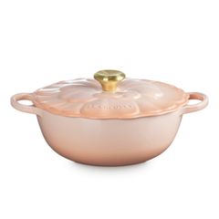  Nồi gang Le Creuset Signature Petal có nắp 26cm 4.1L Peche - Màu đào 
