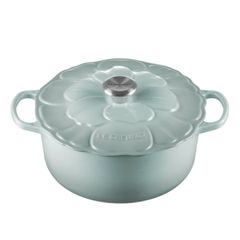  Nồi gang Le Creuset Signature Petal 26cm Màu hồng/ peche/ xanh/ Trắng 