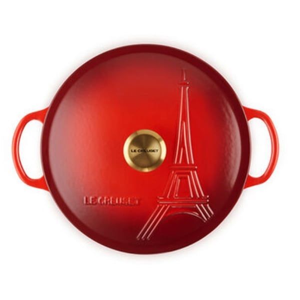 Nồi gang sâu lòng Le Creuset Tháp Eiffel 22cm 2.2L màu đỏ