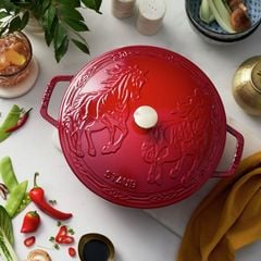  Nồi gang Staub 26cm 5L họa tiết song mã 