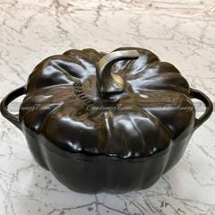  Nồi gang Staub bí ngô 24cm 3.45L - Màu Đen 