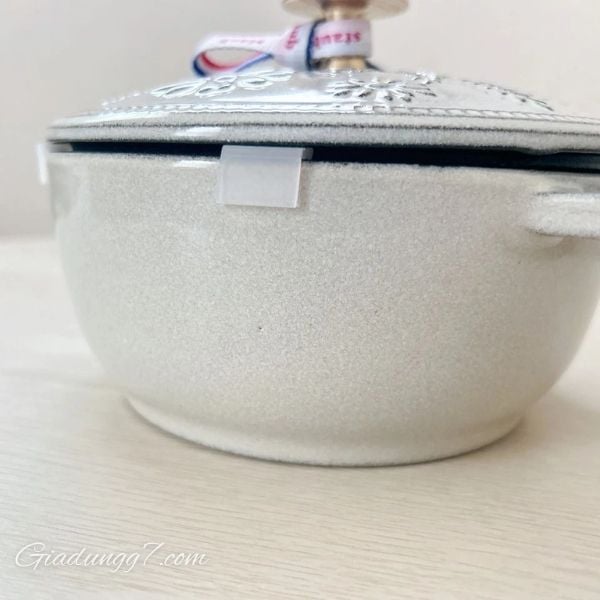 Nồi gang Staub Margaret bông lúa 16cm 1.1L màu ghi xám - 1125816107
