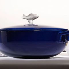  Nồi gang Staub núm cá 28cm 4.65L - Xanh Dark blue 