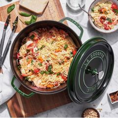  Nồi gang tròn Staub 20cm 2.2L - Xanh húng quế 