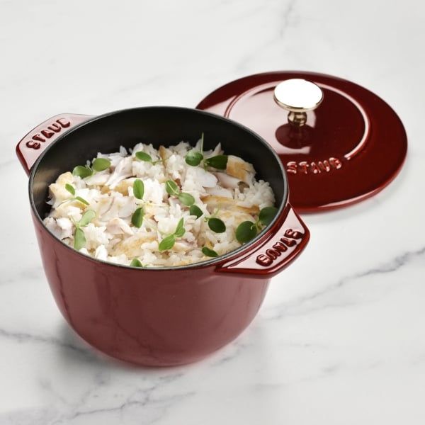 Nồi gang tròn Staub Chistera 16cm 1.75L - Màu Đỏ 11721606