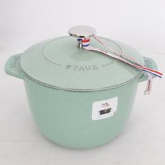  Nồi gang tròn Staub Gohan Chistera 16cm 1.75L - Màu Xanh xô thơm 