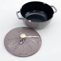  Nồi gang tròn Staub Winter 24cm 3.6L - 112824117 