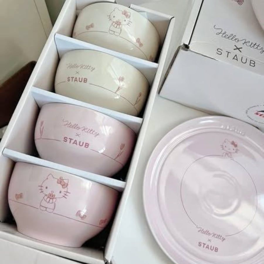 Set 4 Bát Hello Kitty Staub 12cm Chính Hãng – Bộ 4 Bát Đẹp
