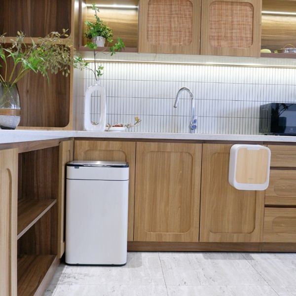 Thùng rác cảm ứng ELPHECO ELPH5515 40L có thùng rác rời bên trong