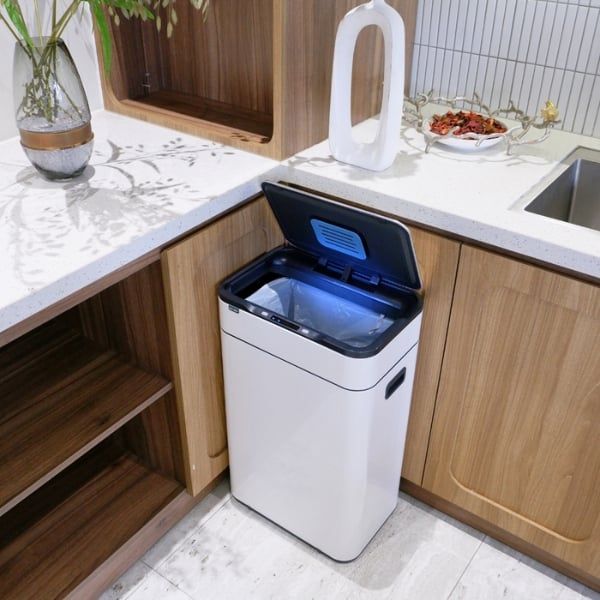 Thùng rác cảm ứng ELPHECO ELPH5515 40L có thùng rác rời bên trong