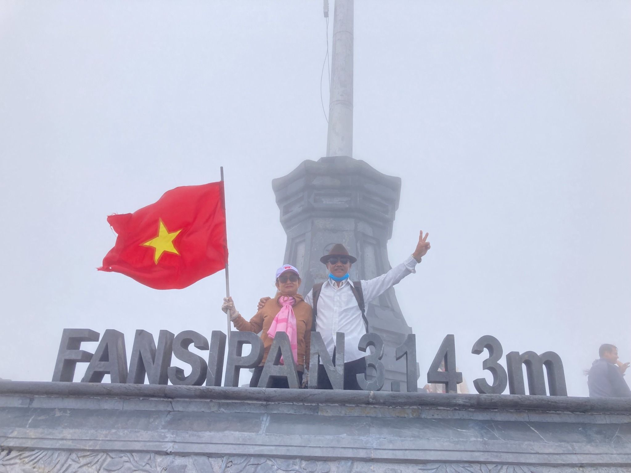 TOUR MIỀN BẮC 5N4D: SÀI GÒN - YÊN BÁI - MÙ CĂNG CHẢI - SAPA - FANSIPAN - HÀ KHẨU
