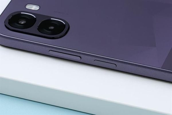 Điện Thoại OPPO A6t 256GB Chính Hãng | Pin Trâu, Bộ Nhớ Lớn