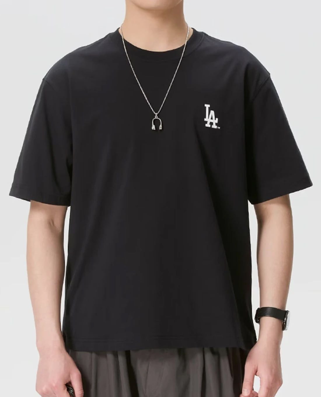MLB - Áo thun unisex cổ tròn tay ngắn in họa tiết