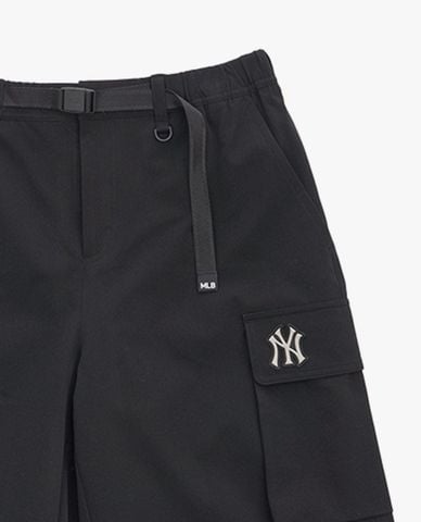  MLB - Quần short nam ống rộng lưng thun phối túi 