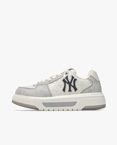  MLB - Giày sneakers unisex cổ thấp Chunky Liner Embo Monogram 