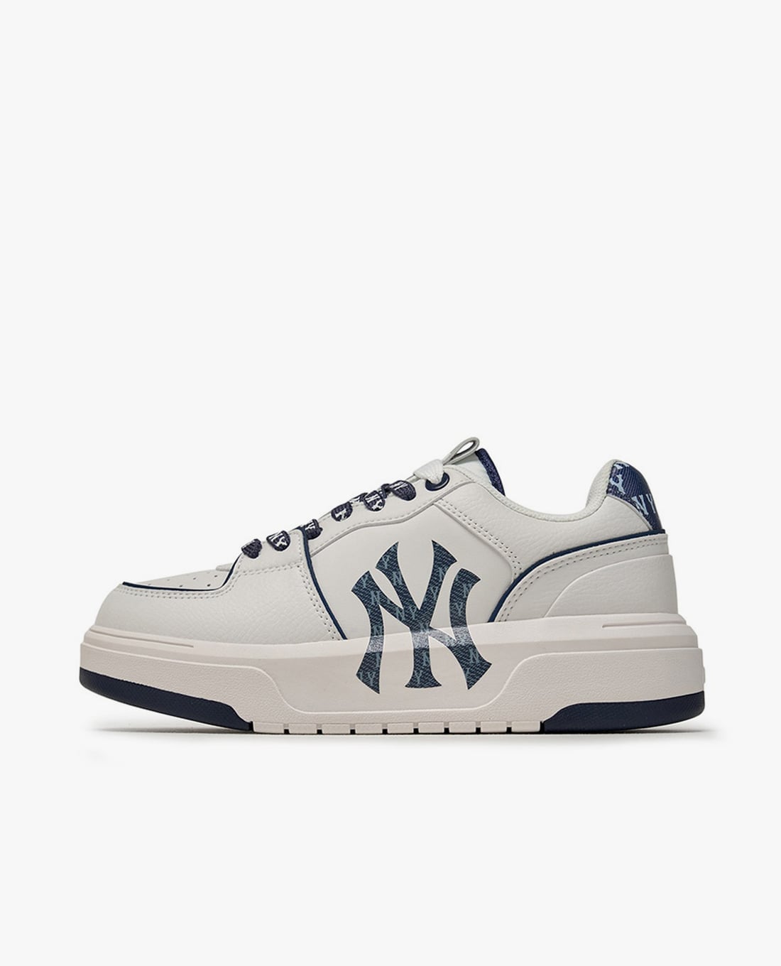 MLB - Giày sneakers unisex cổ thấp Chunky Liner Embo Monogram