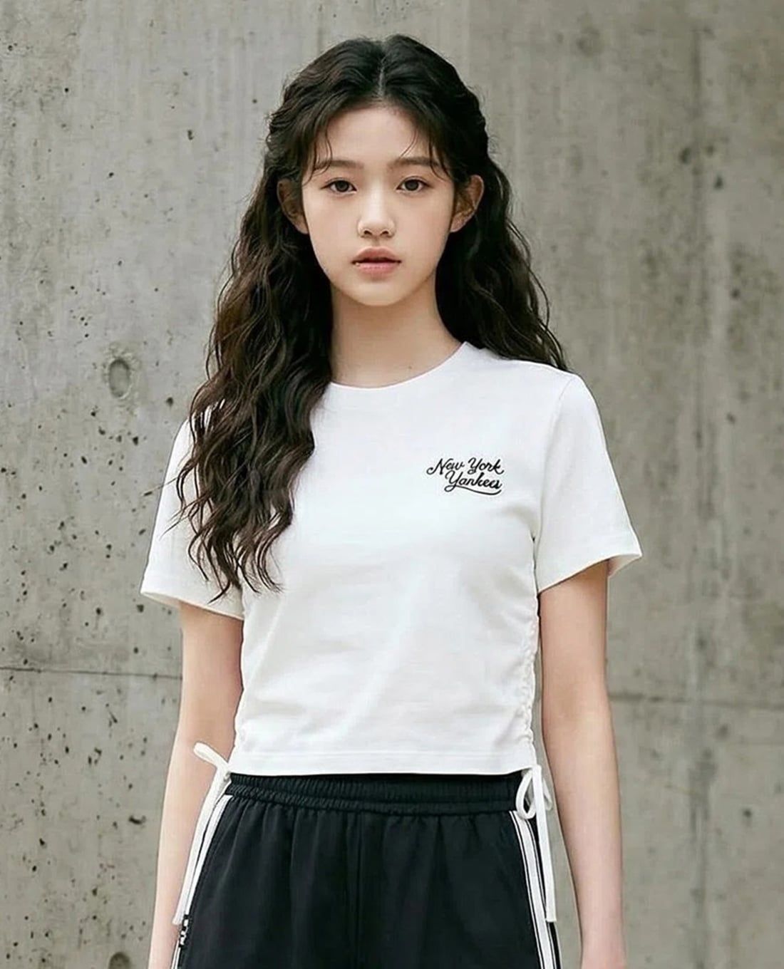 MLB - Áo croptop nữ tay ngắn phối dây rút Varsity