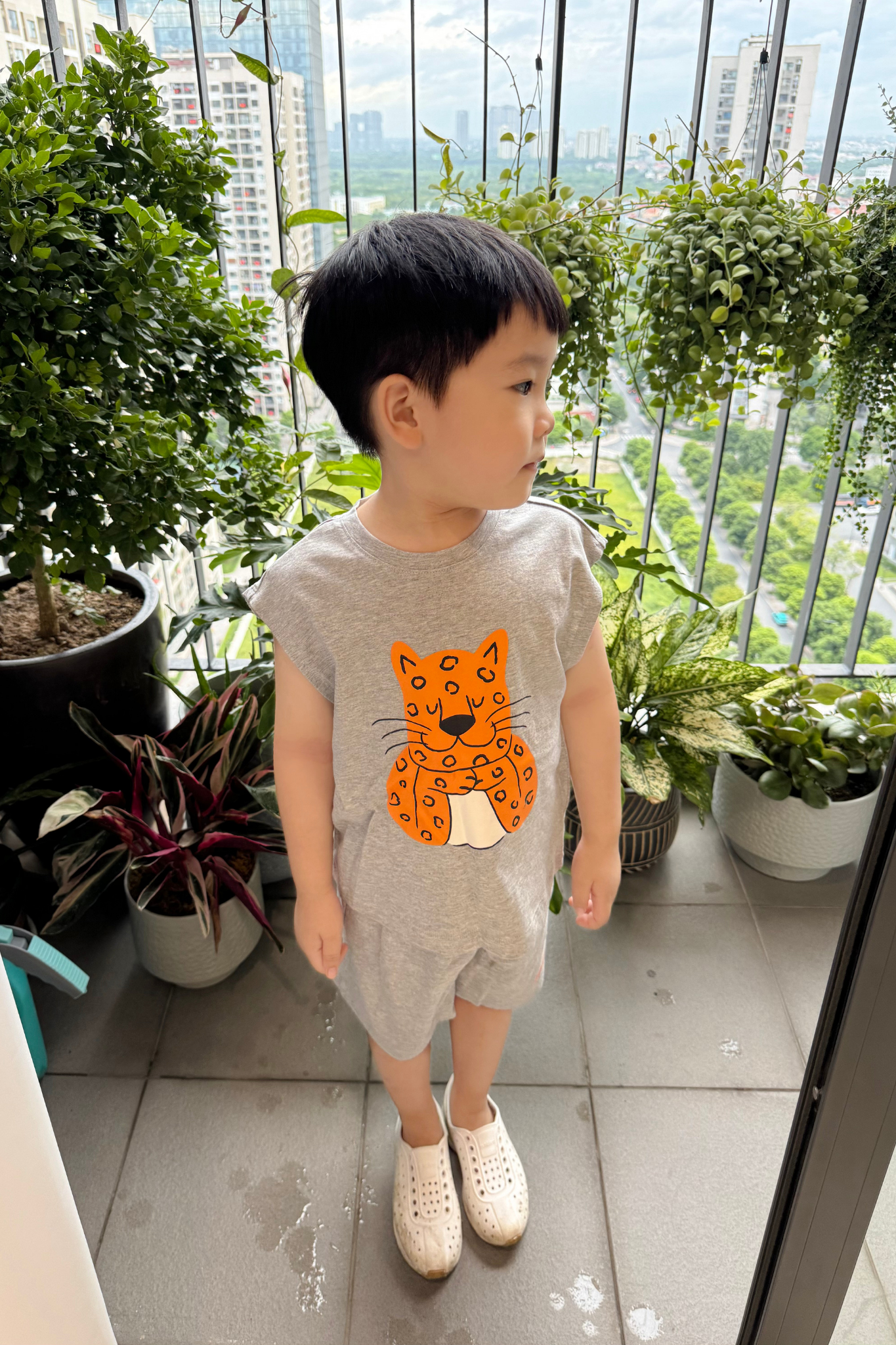  Bộ quần áo ở nhà bé trai in hình động vật dáng regular 