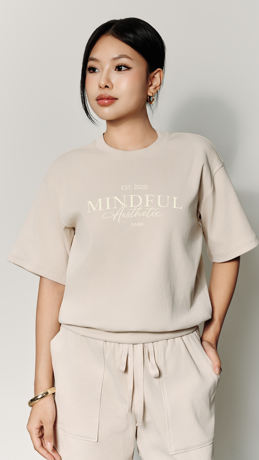  Set Bộ Nữ Dáng Ngắn Thêu Họa Tiết Vải Rib 