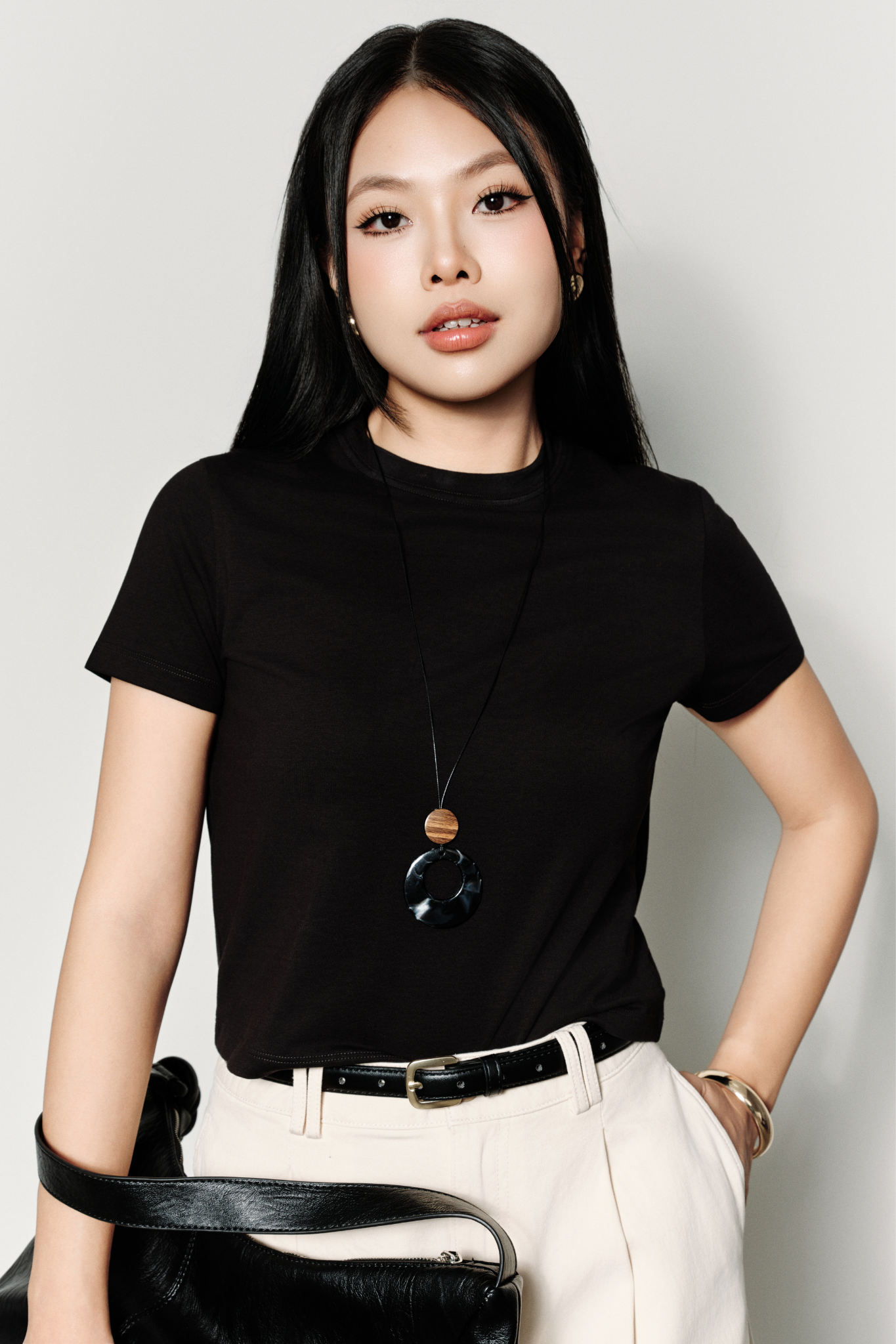  Áo phông Nữ dáng Fit cổ leo vải Cotton Spandex 