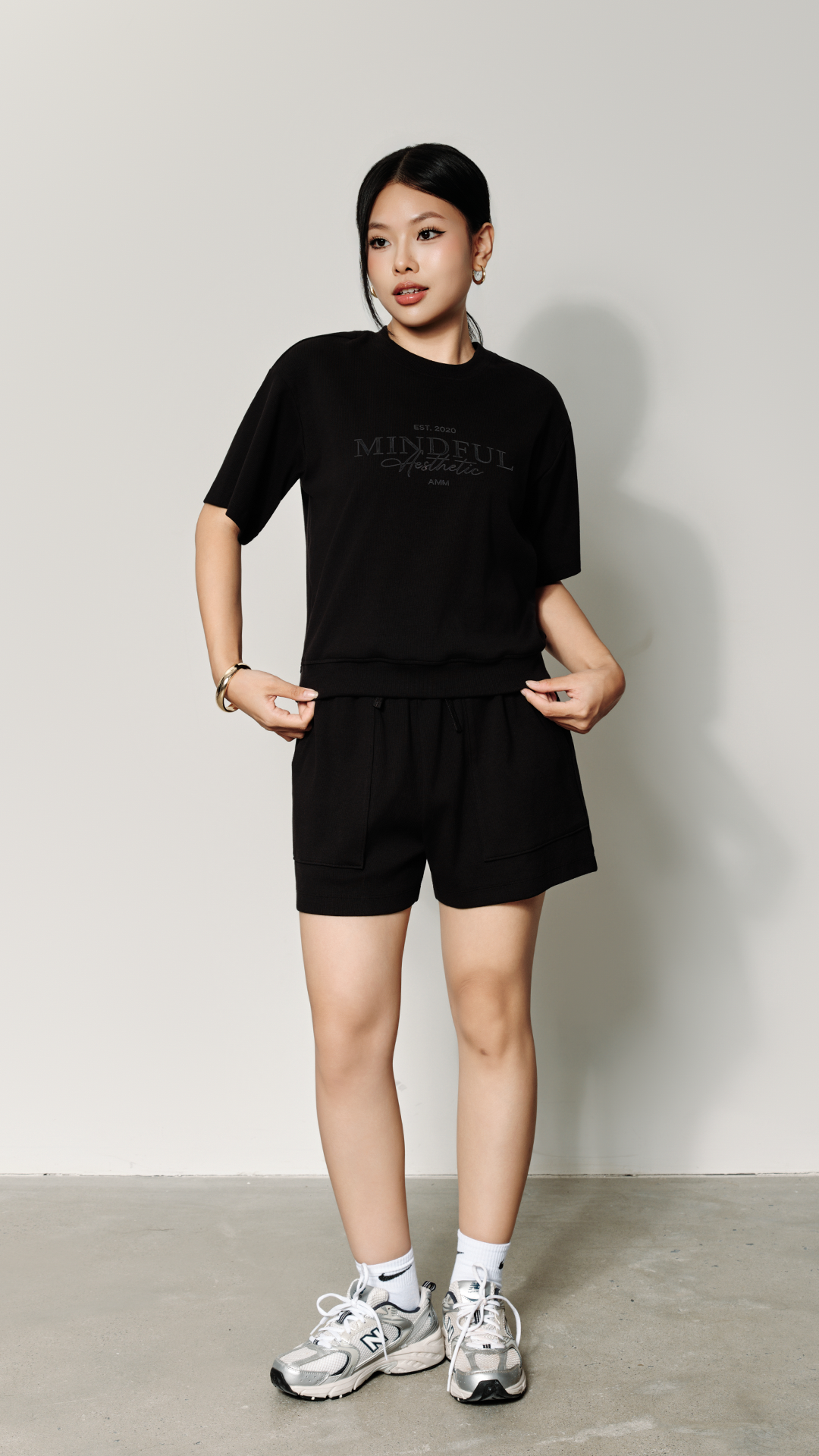  Set Bộ Nữ Dáng Ngắn Thêu Họa Tiết Vải Rib 