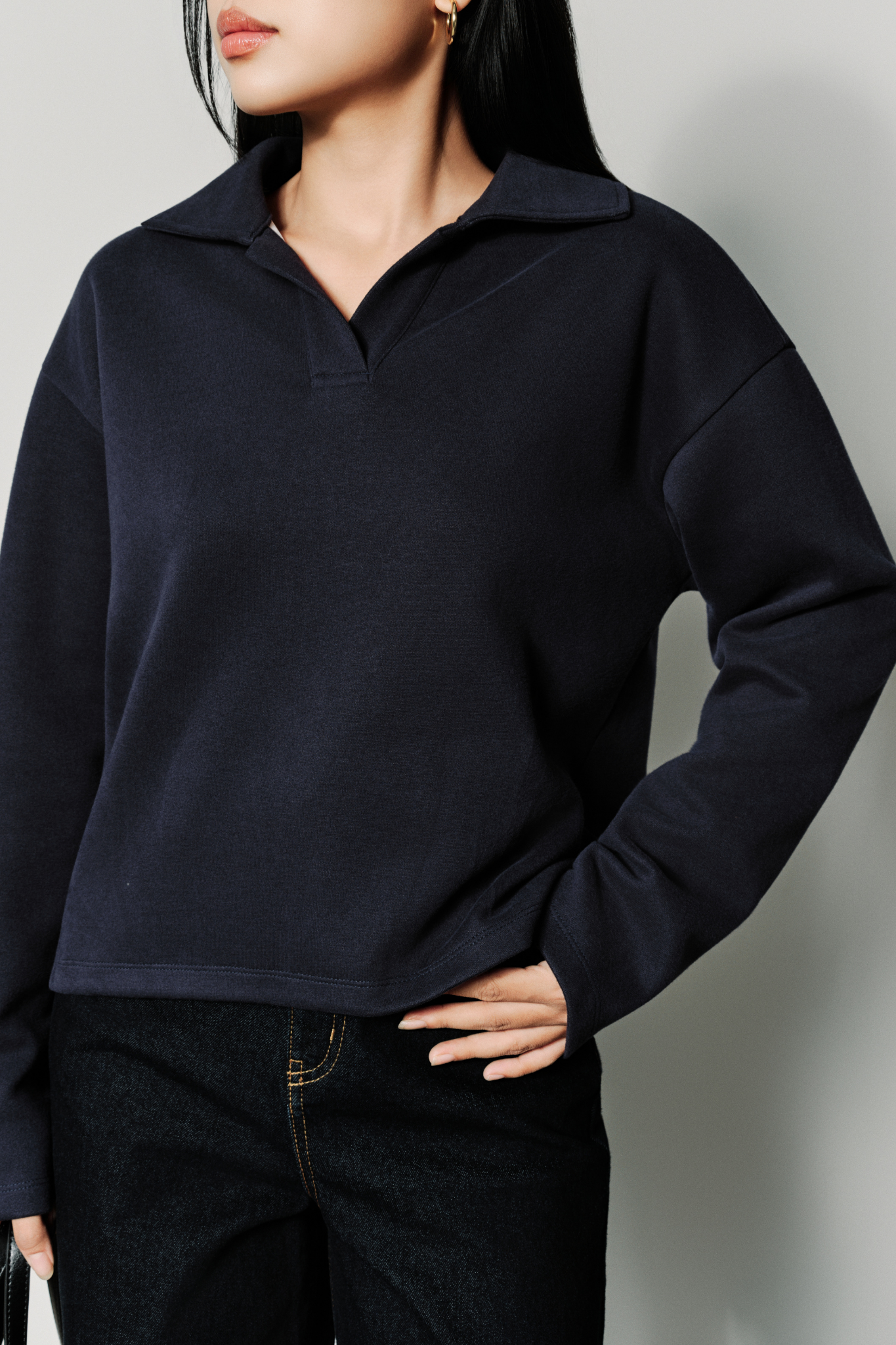  Áo Nỉ Nữ Vải Nỉ 2 Da Cổ V Dáng Boxy 