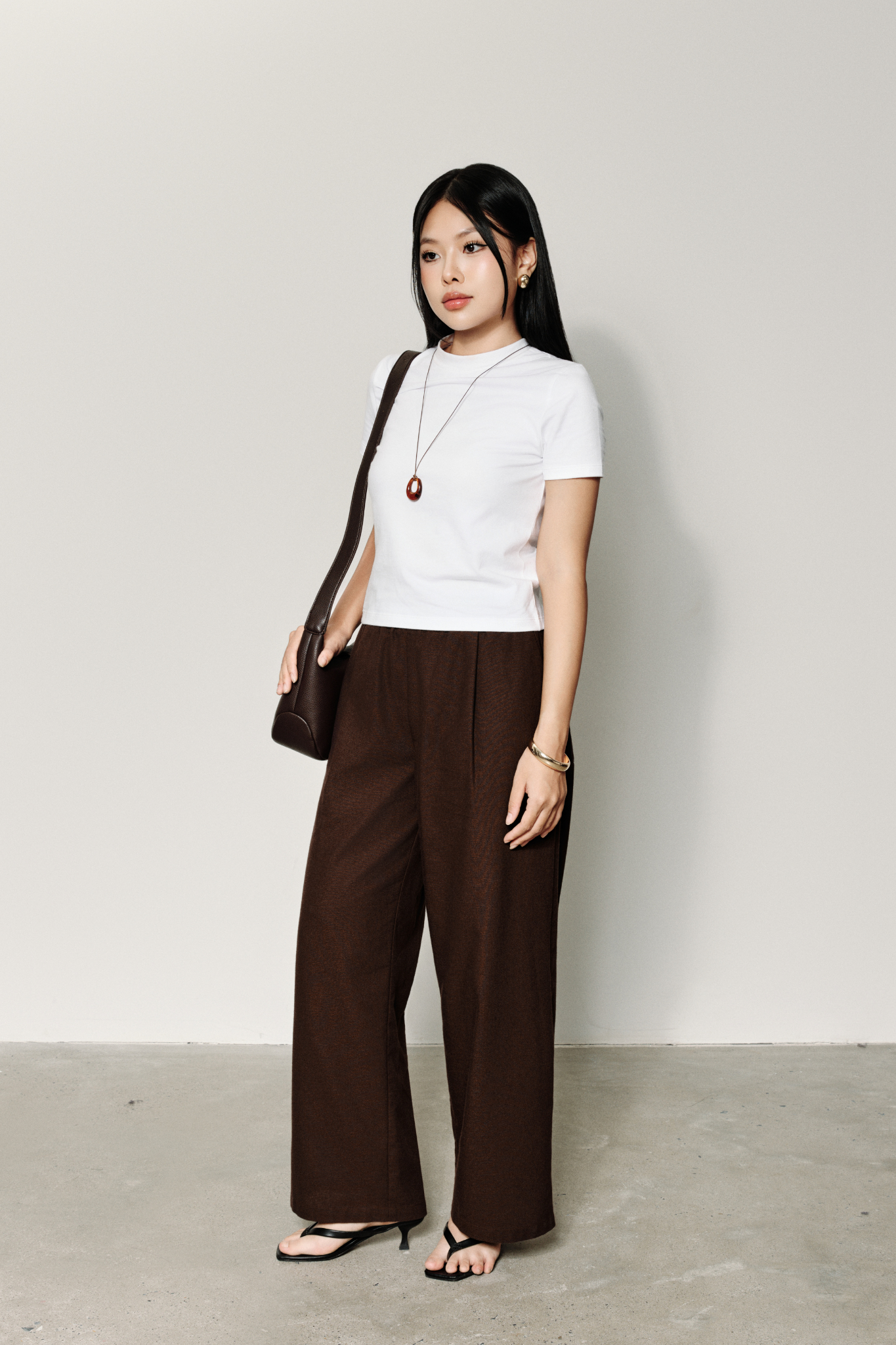  Áo phông Nữ dáng Fit cổ leo vải Cotton Spandex 