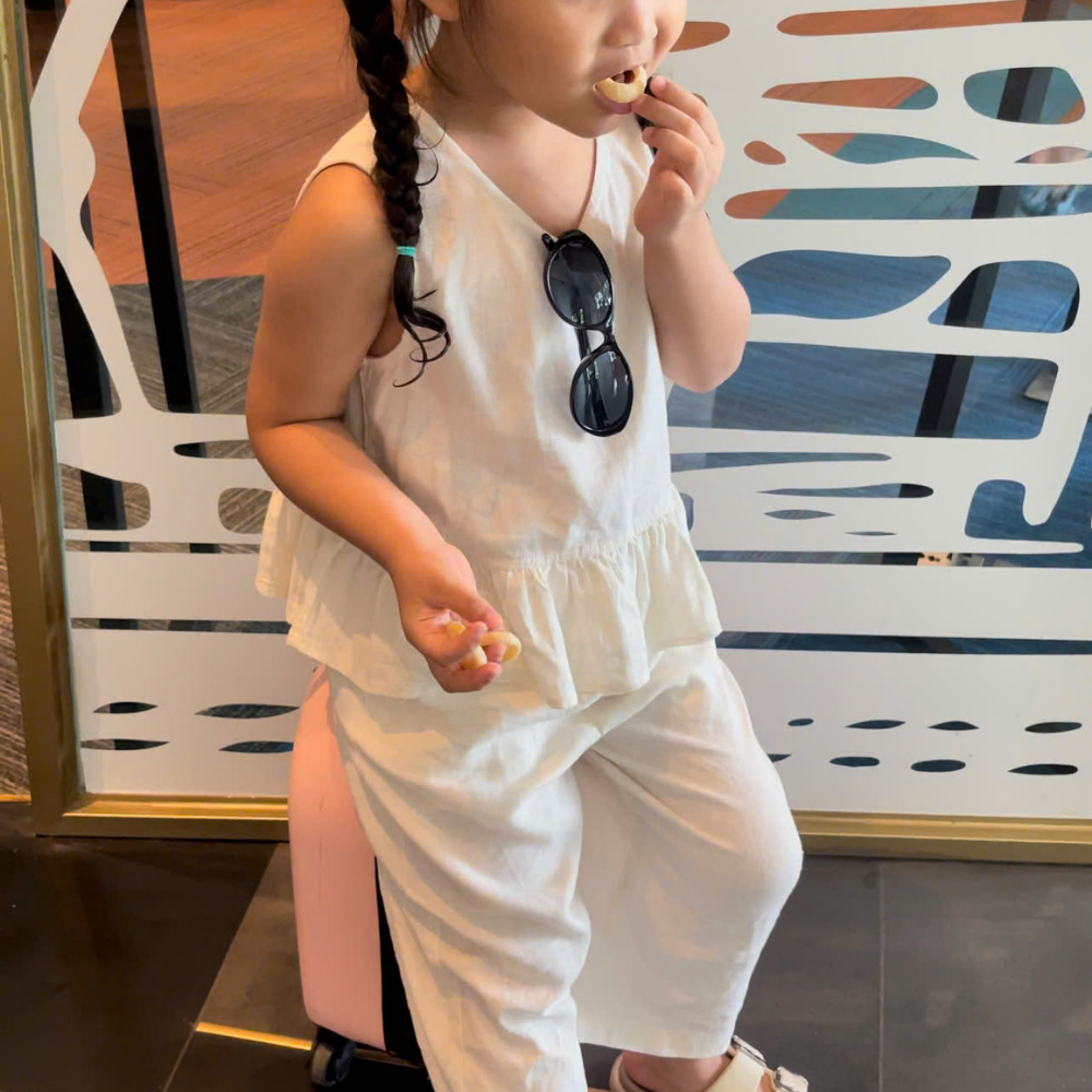  Set Bộ Bé Gái Vải Linen Áo Nhún Bèo Dáng Regular 