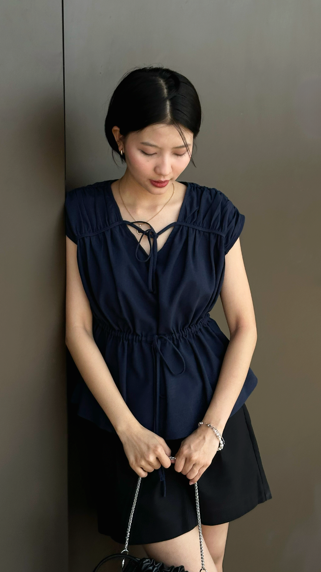  Áo Kiểu Nữ Vải Linen Có Họa Tiết Nơ Trang Trí 