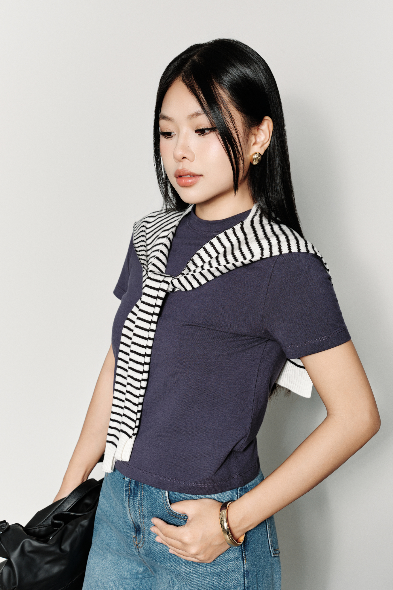  Áo phông Nữ dáng Fit cổ leo vải Cotton Spandex 