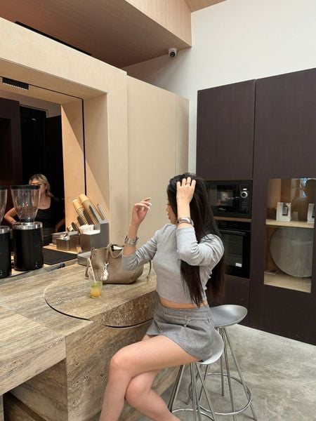  Áo dài tay nữ kiểu crop 