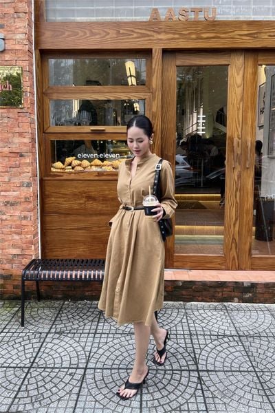  Đầm khaki nữ chiết eo cài cúc 