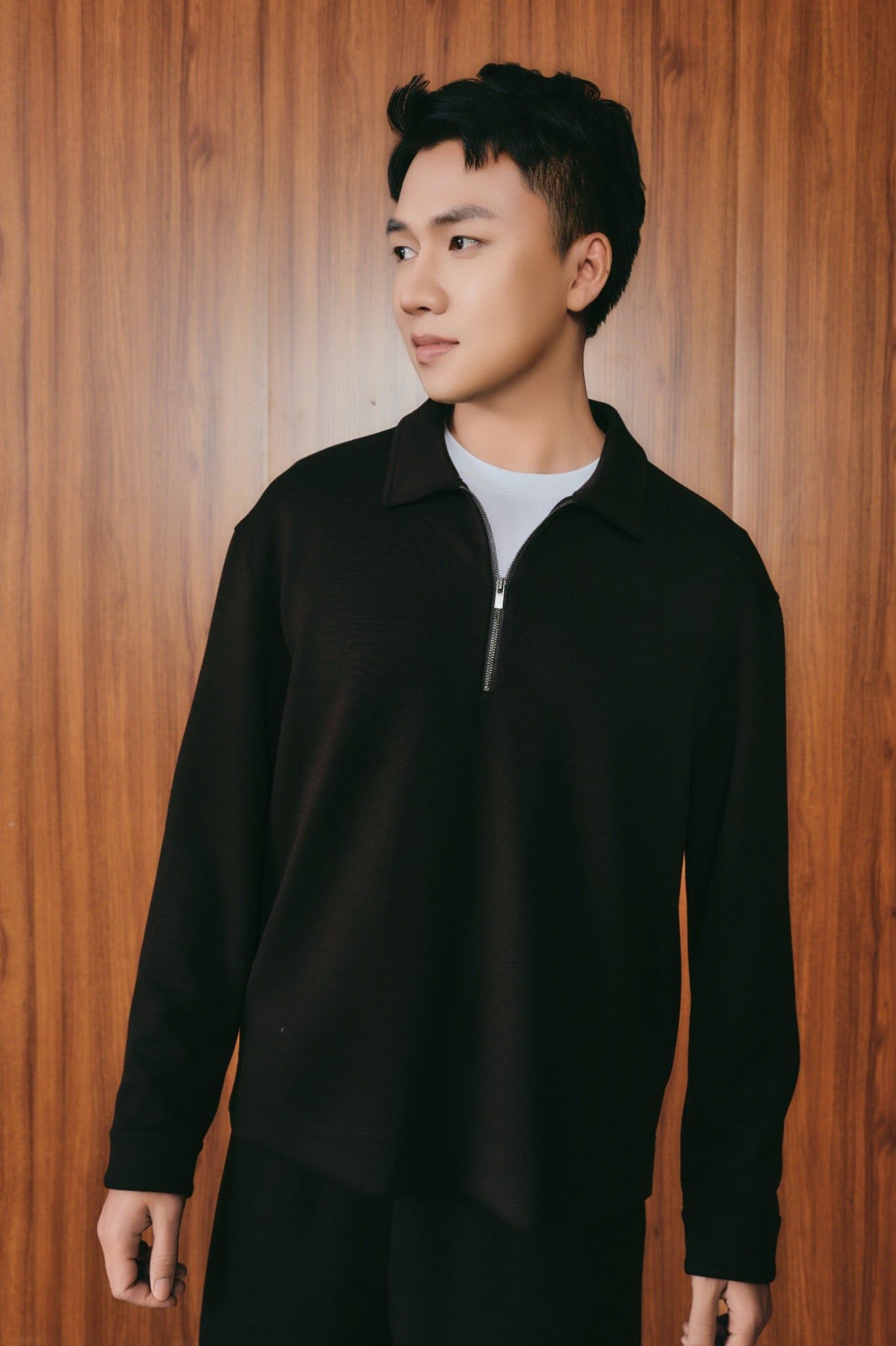  Áo Dài Tay Polo Nam Vải Scuba Phối Zip 