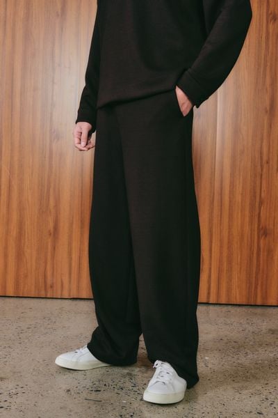  Quần dài Nam vải nỉ Scuba dáng Suông rộng 