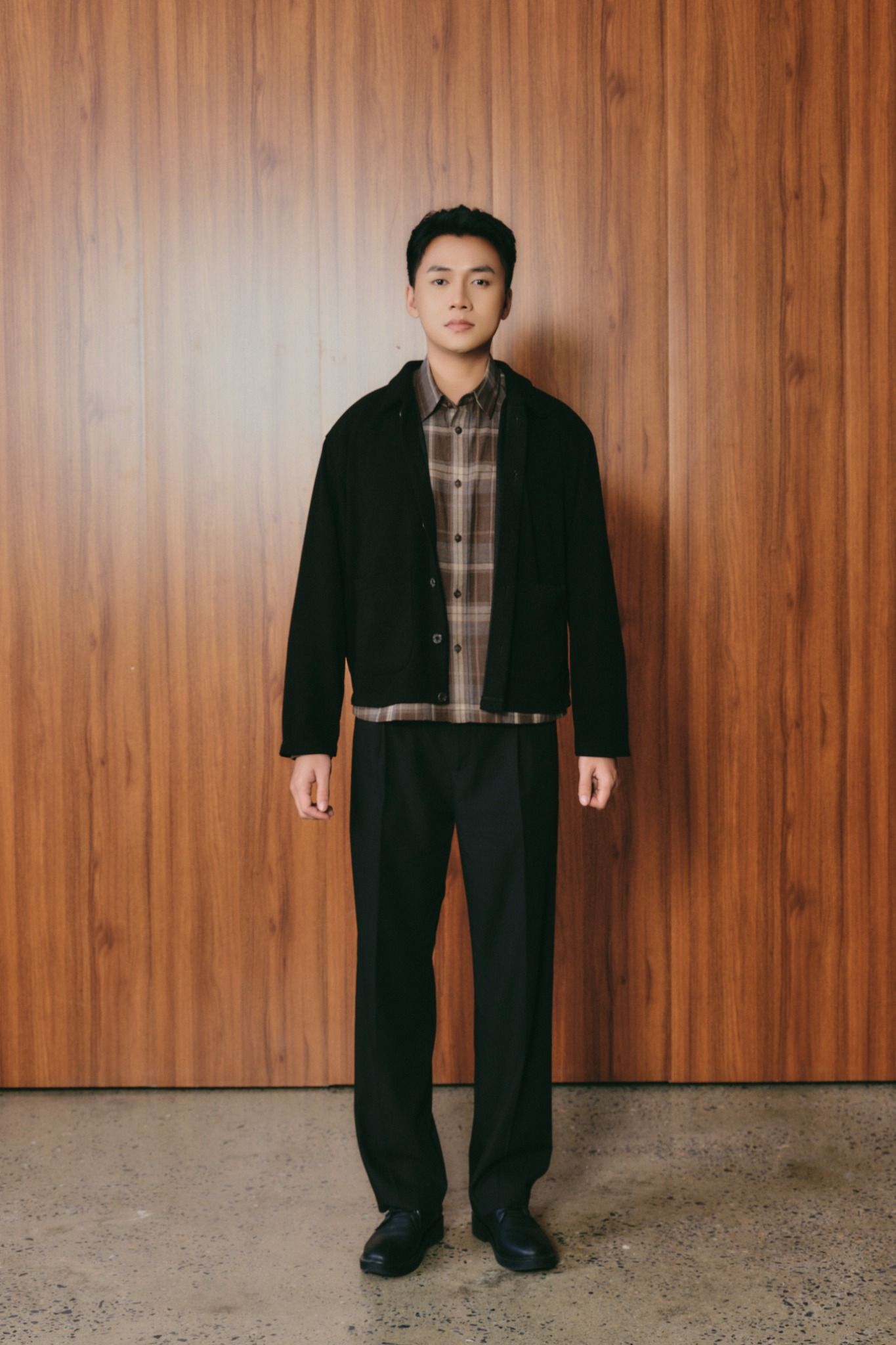  Quần dài Smart Nam vải Suiting dáng Regular 