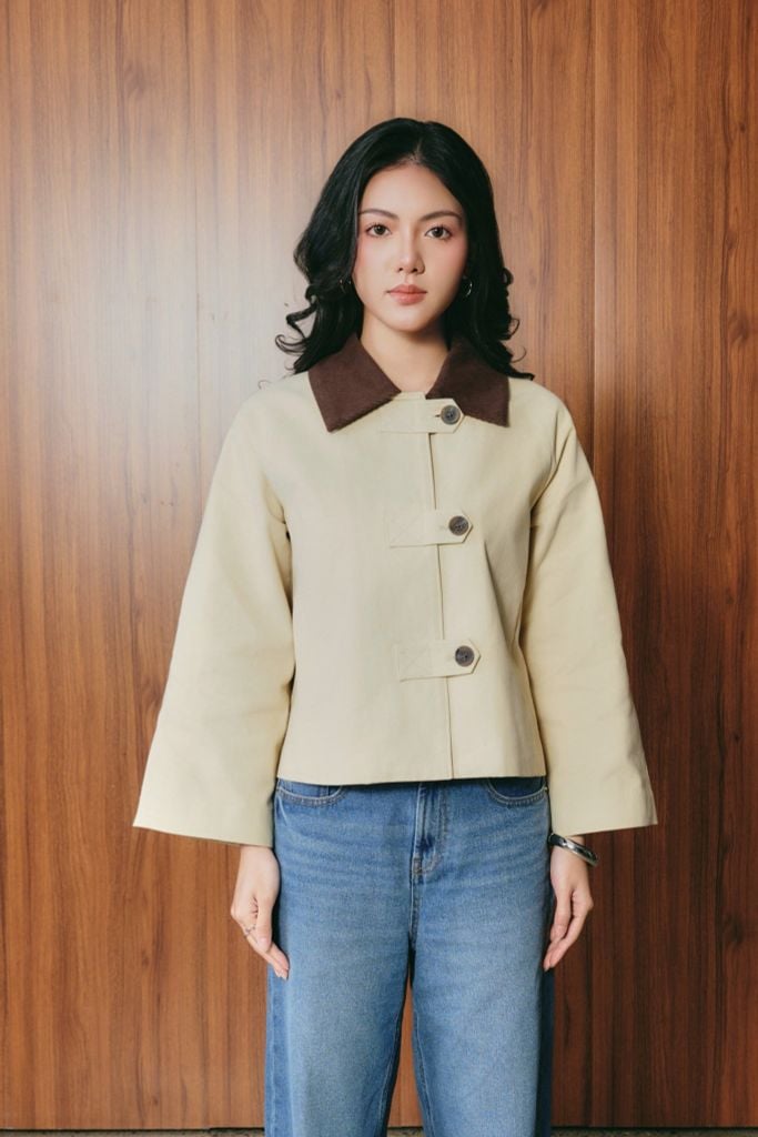  Áo Khoác Khaki Nữ Tay Loe Phối Cổ Nhung 