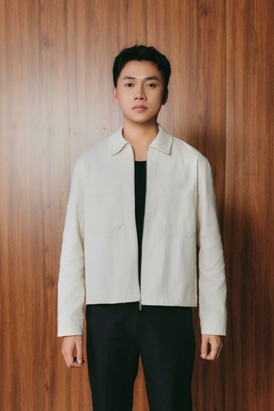  Áo Khoác Denim dáng Boxy Trang Trí Túi Ốp 