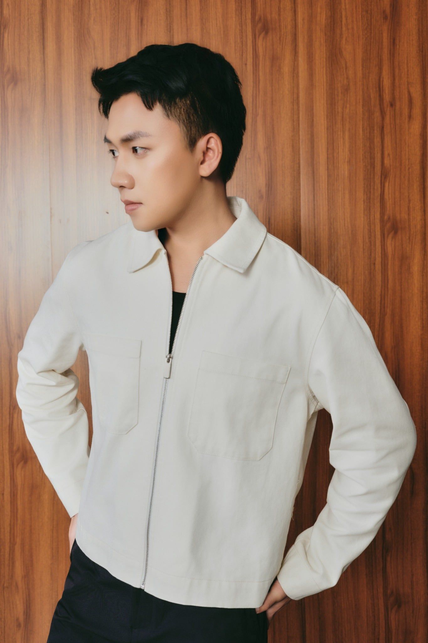  Áo Khoác Denim dáng Boxy Trang Trí Túi Ốp 